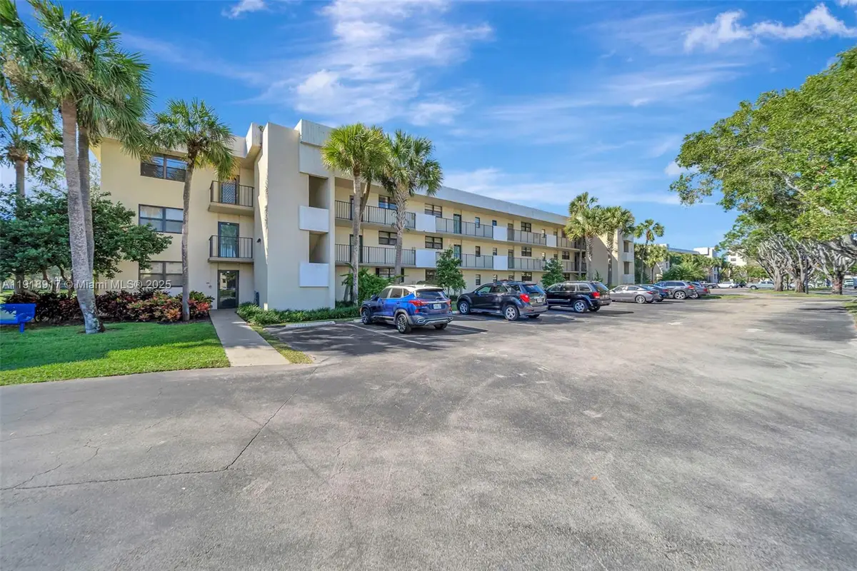 2450 Deer Creek Country Club Blvd #109-B, Deerfield Beach, FL 33442 - Image #1