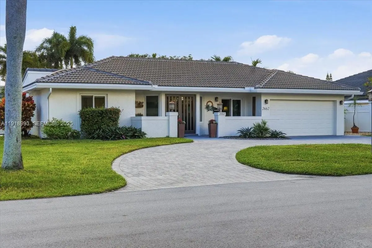 2662 NE 3rd St, Pompano Beach, FL 33062 - Image #1