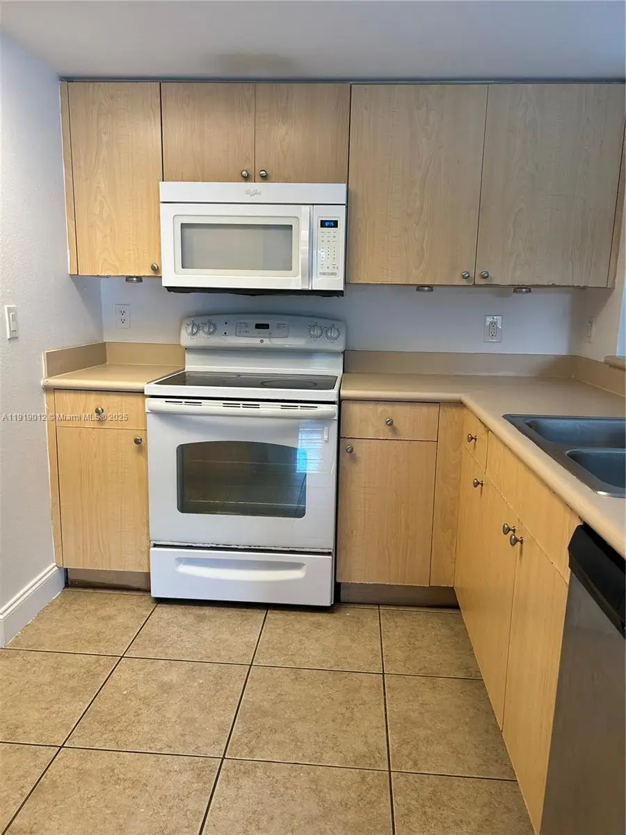 9088 W Atlantic Blvd #518, Coral Springs, FL 33071 - Image #3