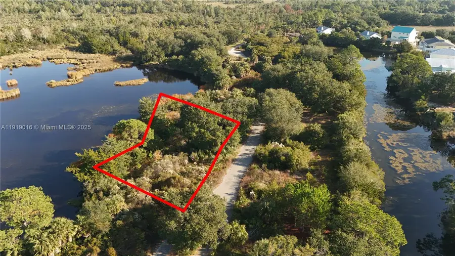 0 Lakeview Ct, San Antonio, FL 32327 - #2