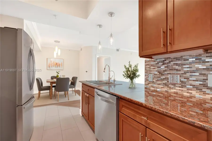 2000 N Bayshore Dr #605, Miami, FL 33137 - Image #2