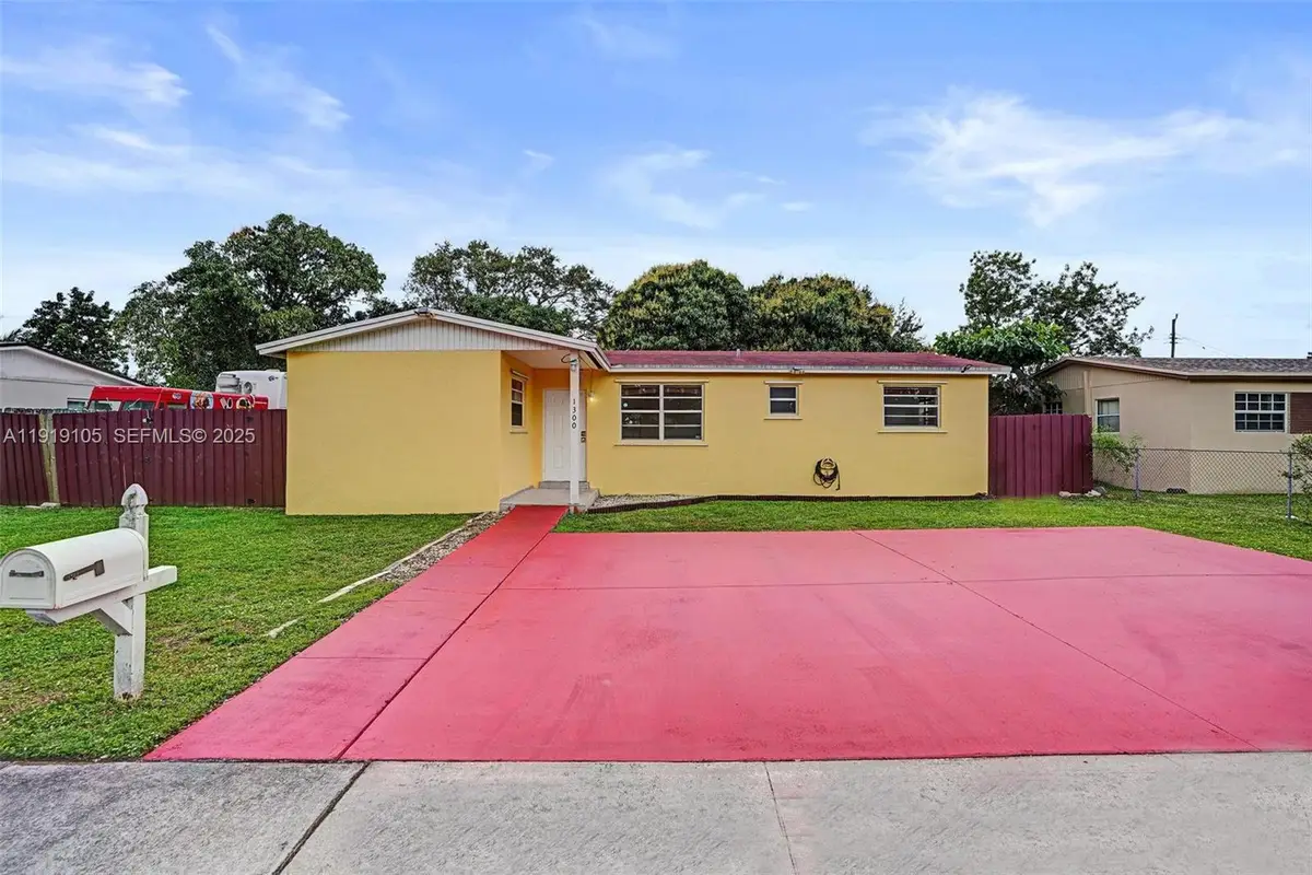 1300 NE 215th St, Miami, FL 33179 - Image #1