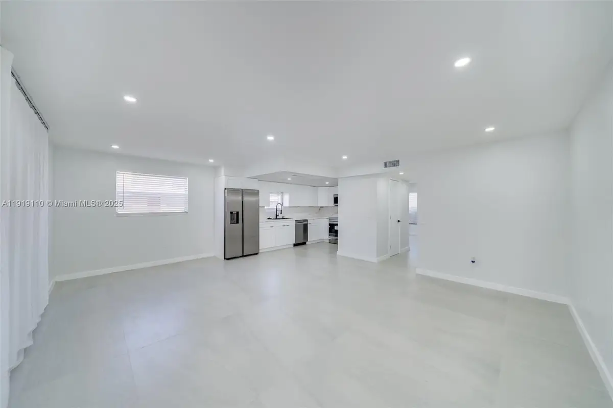 4155 SW 66th Ter #104, Davie, FL 33314 - Image #1