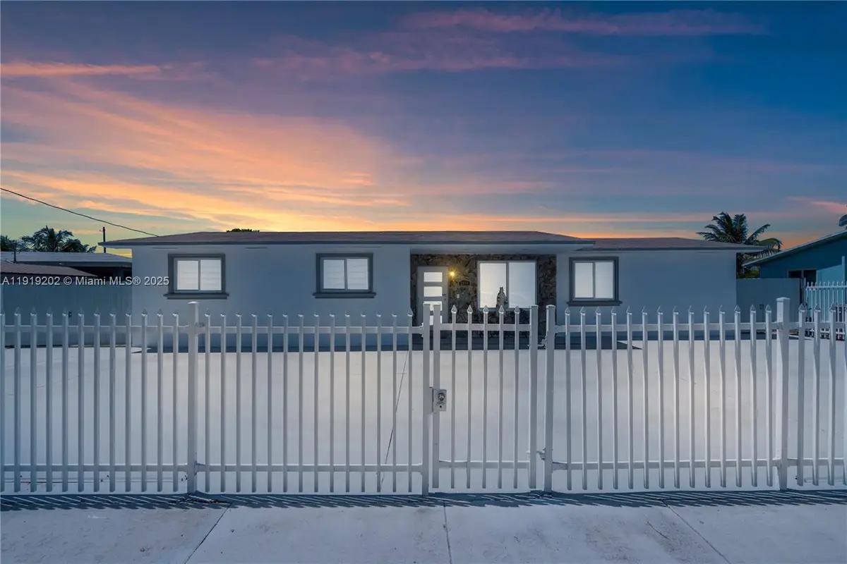 2900 NW 179th St, Miami Gardens, FL 33056 - Image #1