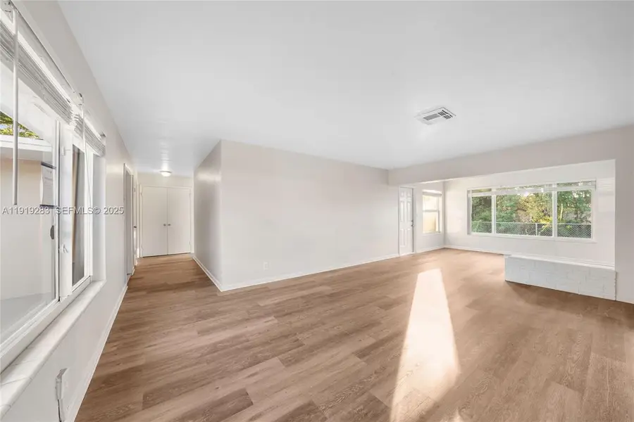 1111 SW 39th Ave, Fort Lauderdale, FL 33312 - Image #2