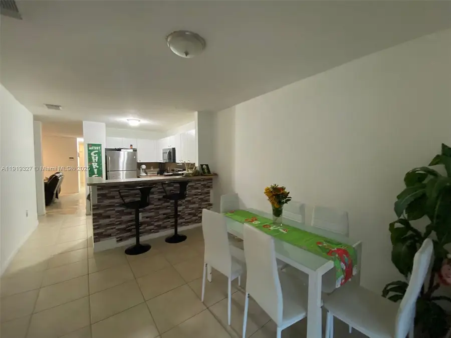 20431 SW 93rd Ave, Cutler Bay, FL 33189 - Image #2