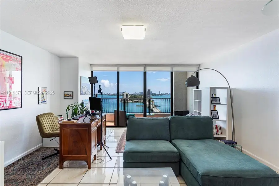 555 NE 15th St #15B, Miami, FL 33132 - Image #2
