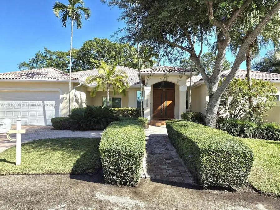 7685 SW 154th St, Palmetto Bay, FL 33157 - Image #2