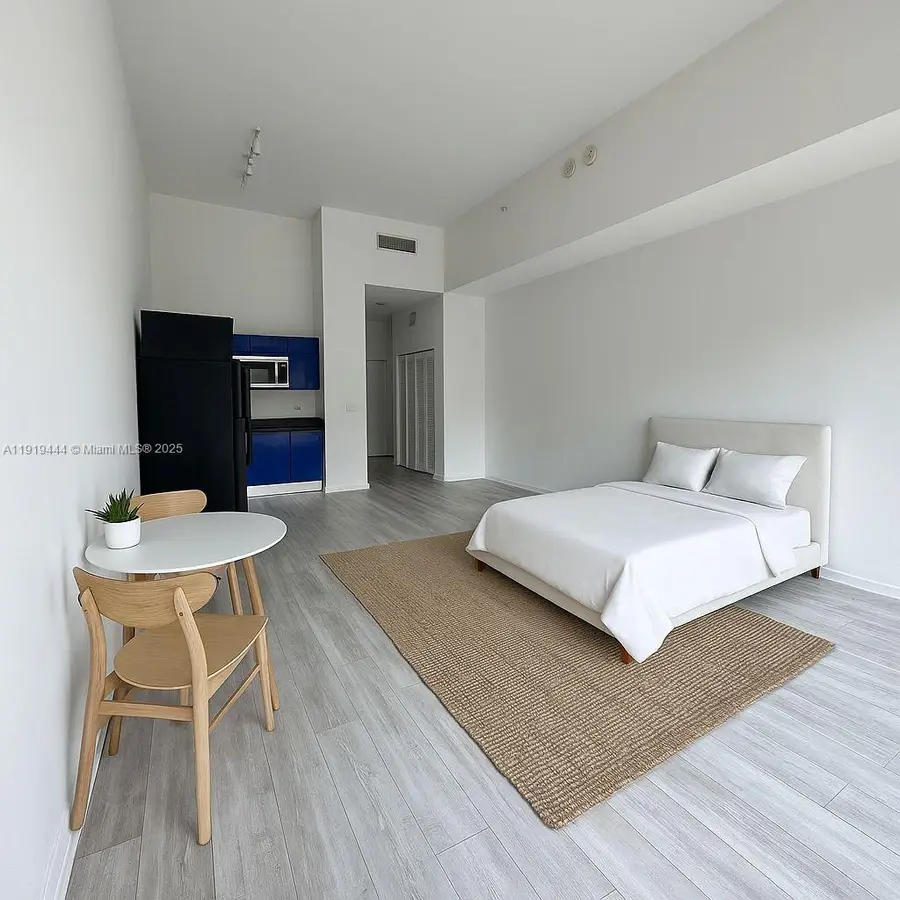 253 NE 2nd St #318, Miami, FL 33132 - Image #2