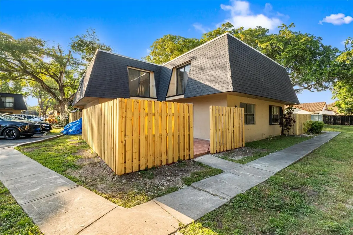 14201 SW 94th Cir Ln #103-5, Miami, FL 33186 - Image #1
