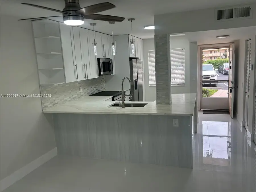 6935 Huntington Ln #107, Delray Beach, FL 33446 - Image #3