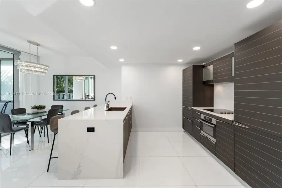 200 Biscayne Boulevard Way #303, Miami, FL 33131 - Image #3