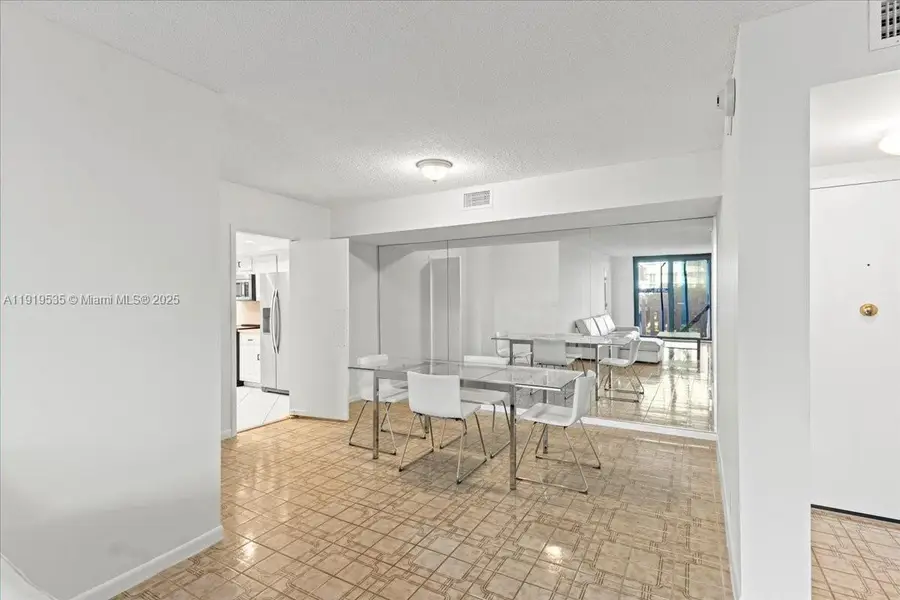 1121 Crandon Blvd #E304, Key Biscayne, FL 33149 - Image #3