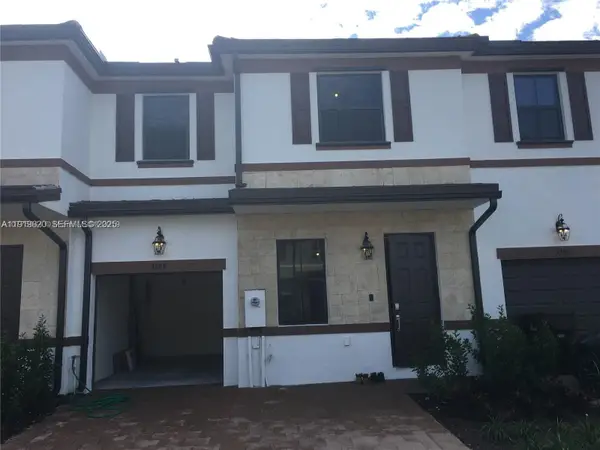 3388 W 100th Ter, Hialeah, FL 33018