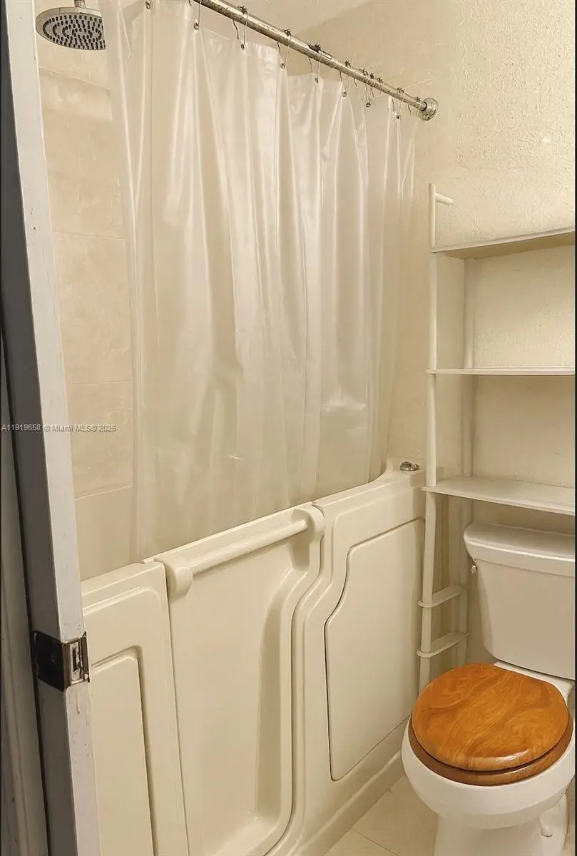 19350 NW 32nd Ave, Miami Gardens, FL 33056 - Image #3