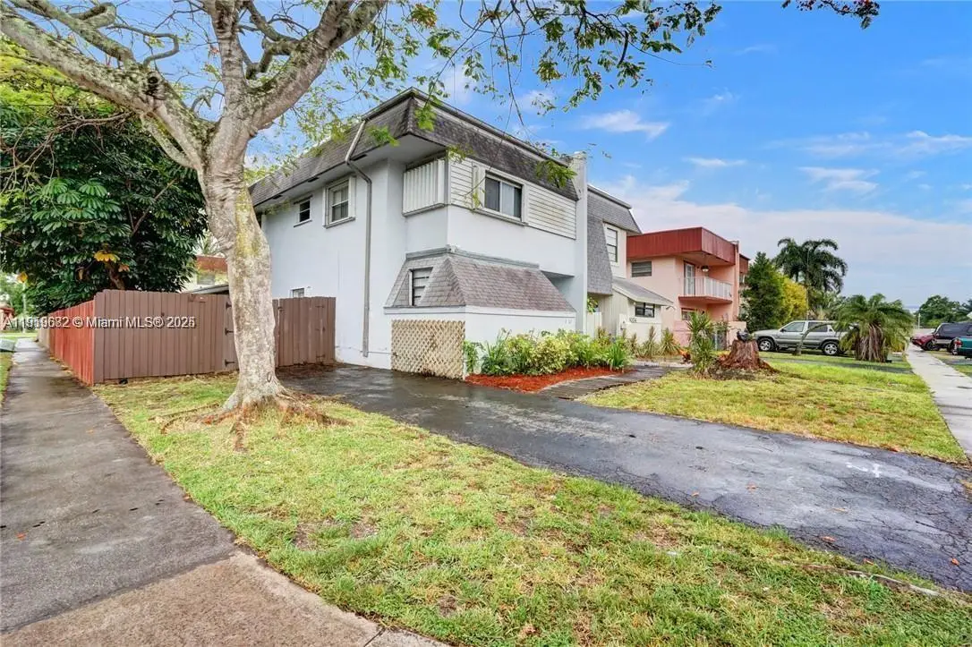 8002 SW 5th St, North Lauderdale, FL 33068 - Image #1