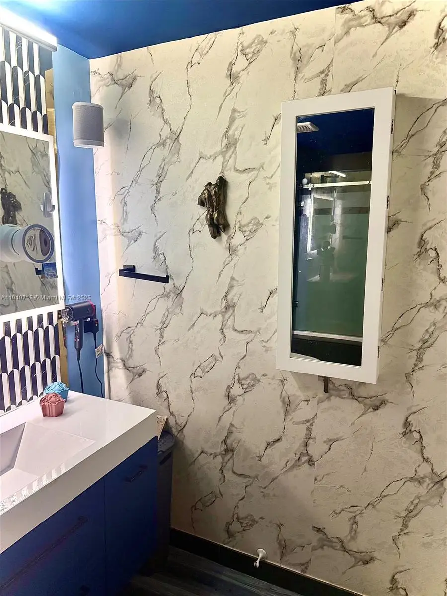 1600 NE 1st Ave #2009, Miami, FL 33132 - Image #3