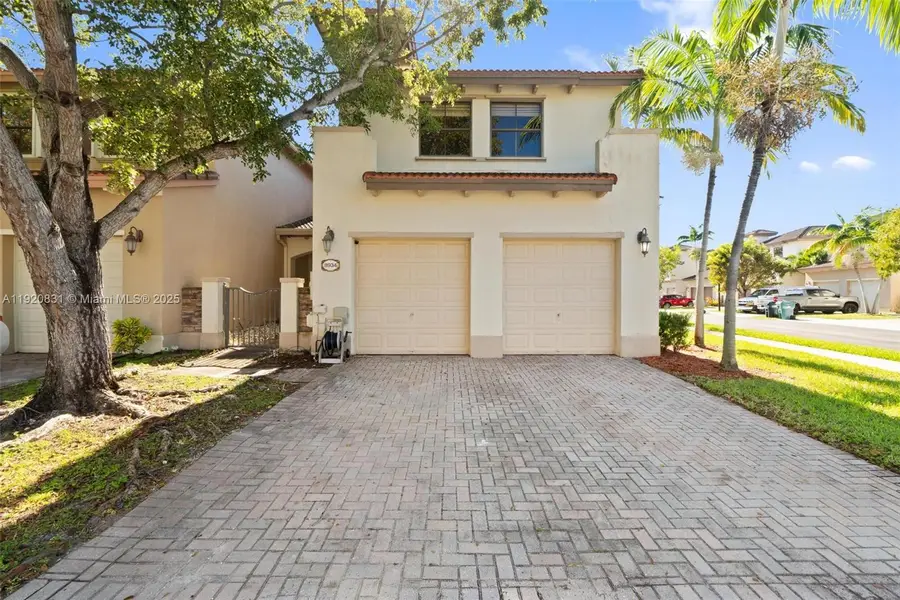 8934 SW 227th Ter, Cutler Bay, FL 33190 - Image #2