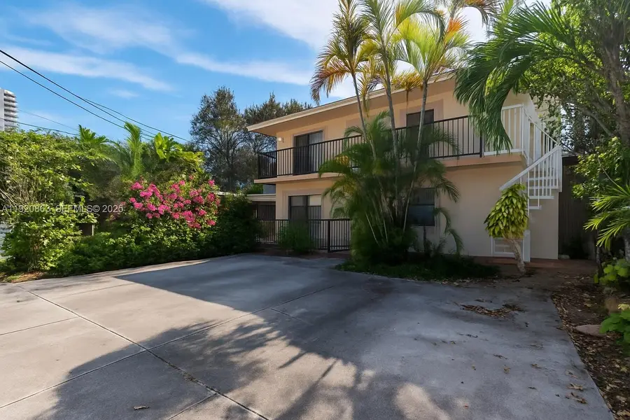 2740 SW 23rd St, Miami, FL 33145 - Image #2