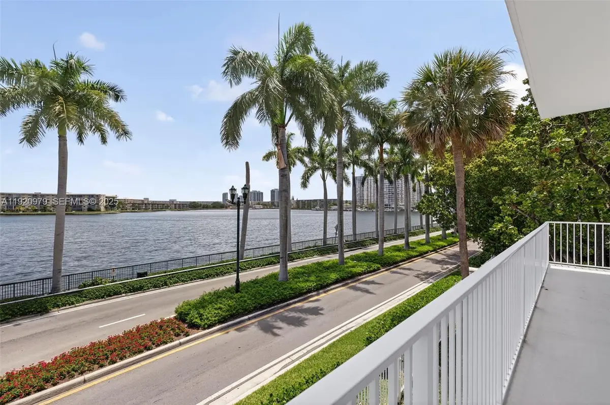 2851 NE 183rd St #216E, Aventura, FL 33160 - #1