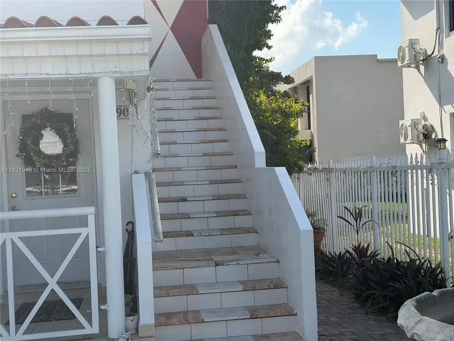 990 SW 9th St, Miami, FL 33130 - Image #2