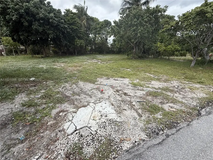 201 NW 11th St, Pompano Beach, FL 33060 - Image #3