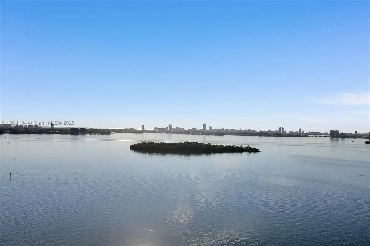 1800 NE 114th St #2105, Miami, FL 33181 - Image #1