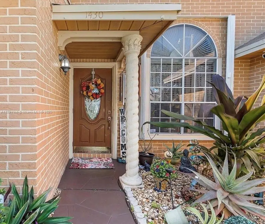 1430 SW 85th Ter, Pembroke Pines, FL 33025 - Image #2