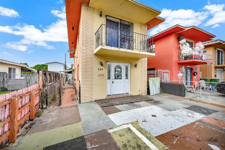 2614 W 8th Ct, Hialeah, FL 33010 - Image #3