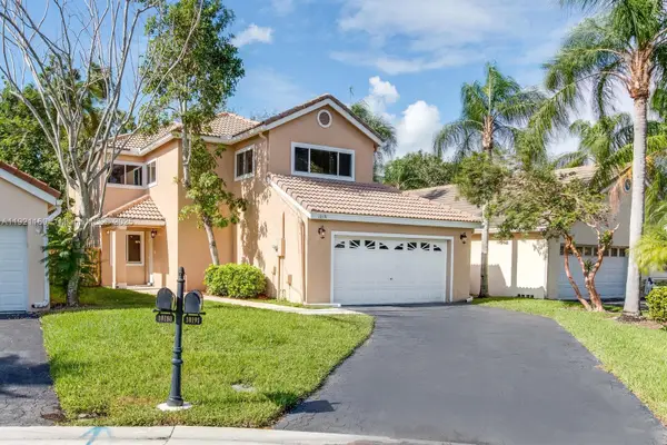 10191 NW 5th Street, Plantation, FL 33324