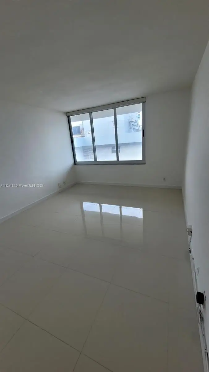 1200 West Ave #PH18, Miami Beach, FL 33139 - Image #3