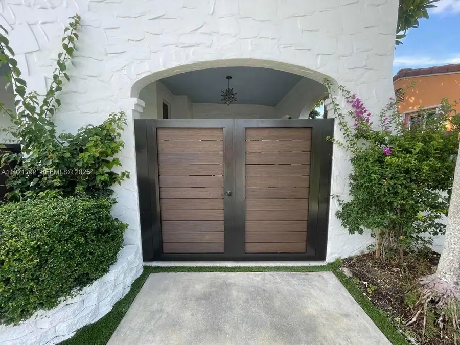 5648 SW 5th Ter, Miami, FL 33134 - Image #3