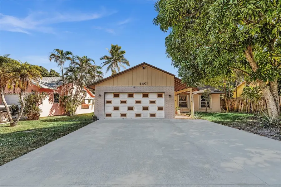 2001 SW 84th Ter, North Lauderdale, FL 33068 - Image #2