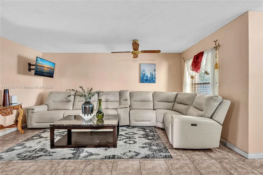 2001 SW 84th Ter, North Lauderdale, FL 33068 - Image #3