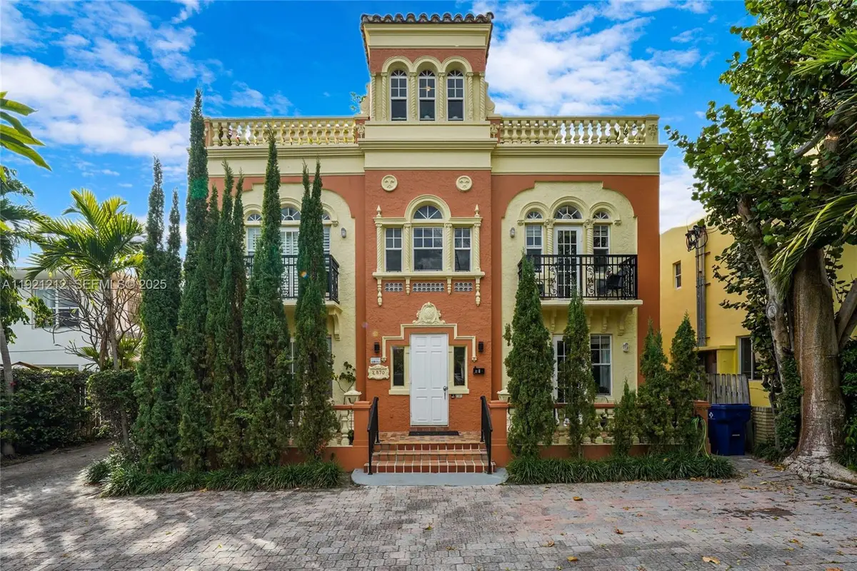 2870 Pine Tree Dr #3, Miami Beach, FL 33140 - Image #1