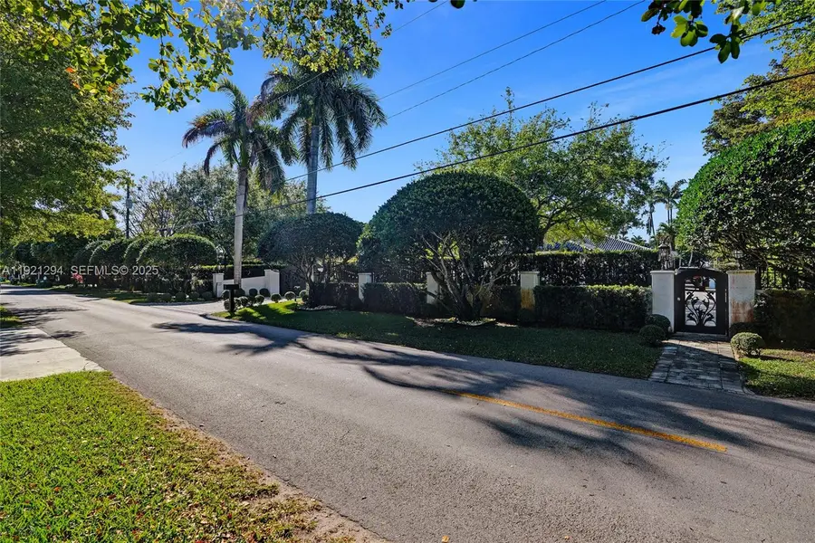 10400 SW 62nd St, Miami, FL 33173 - Image #3