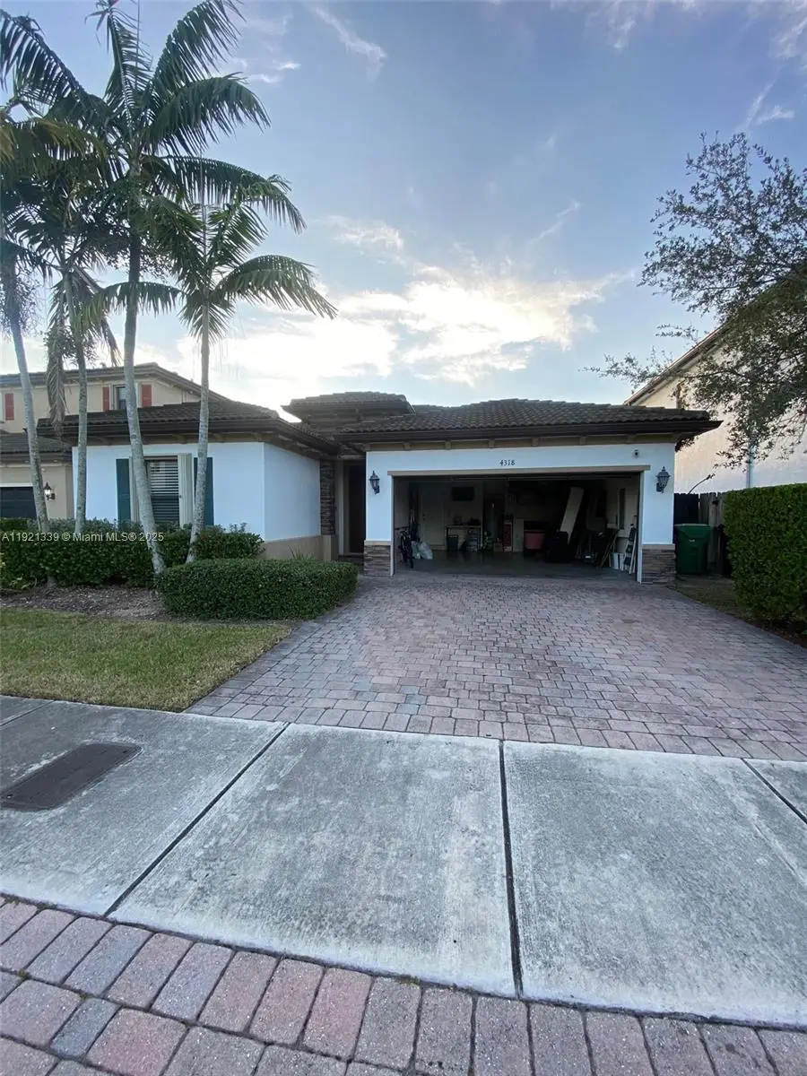 4318 SW 164th Ct, Miami, FL 33185 - Image #2
