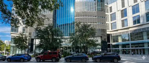 851 NE 1st Ave #2008, Miami, FL 33132