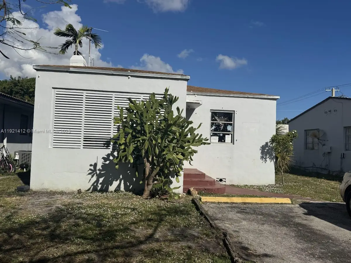 1911 Taylor St, Hollywood, FL 33020 - Image #1