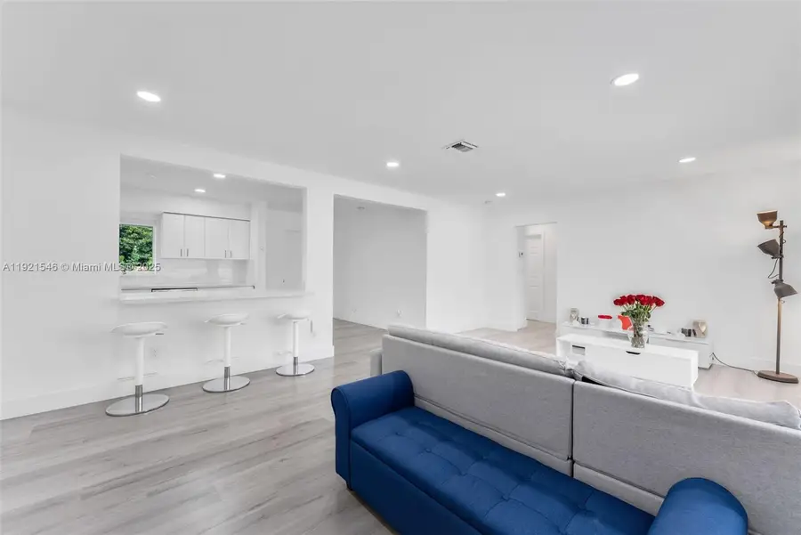 195 NW 115th St, Miami, FL 33168 - Image #3