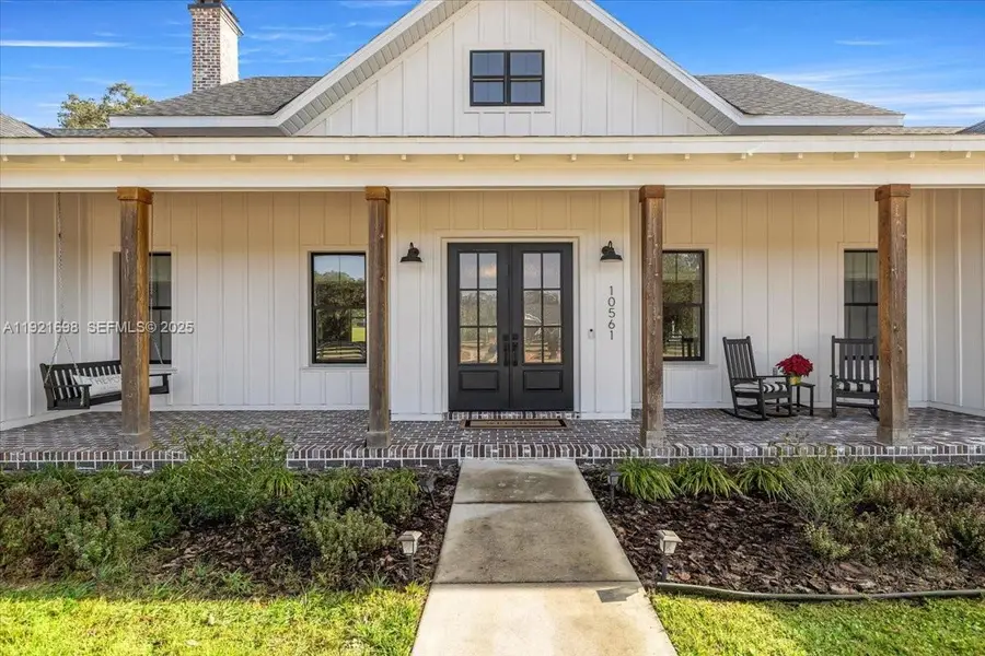 10561 NE 104th Cir, Oxford, FL 34484 - #2