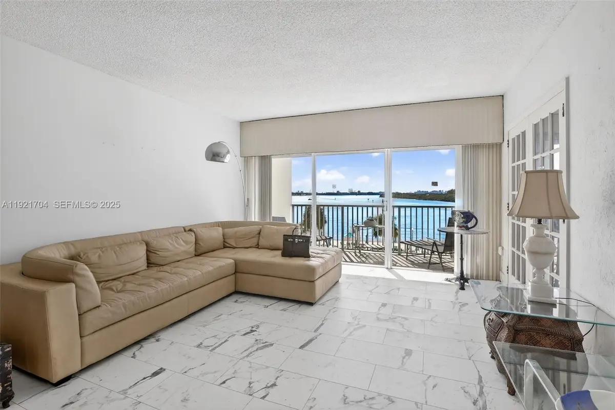 300 Bayview Dr #308, Sunny Isles Beach, FL 33160 - Image #1