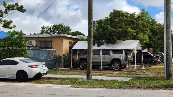 2895 SW 23rd Ter, Miami, FL 33145