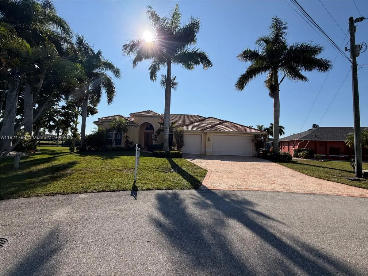 202 SW 42nd St, Cape Coral, FL 33914 - Image #1