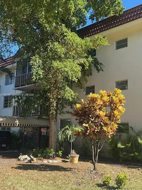 13655 NE 10th Ave #210, North Miami, FL 33161 - Image #2