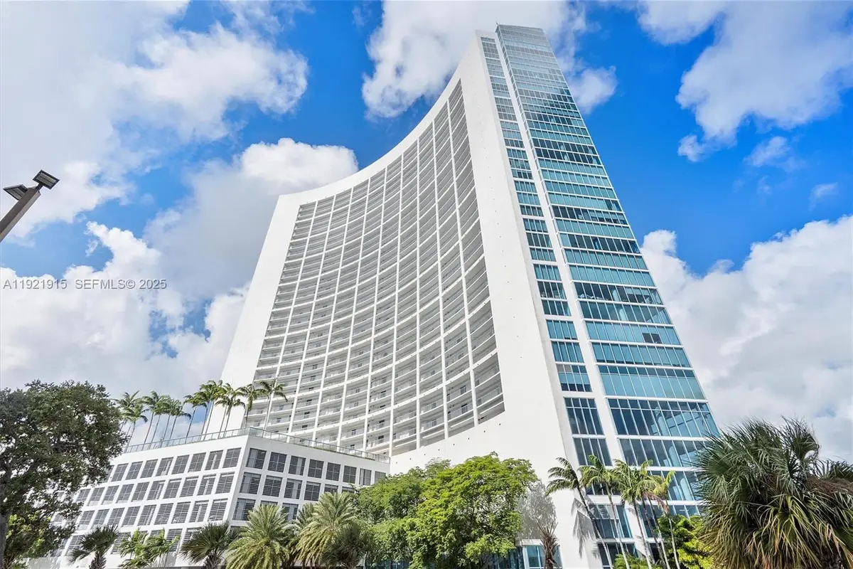 601 NE 36th St #1310, Miami, FL 33137 - Image #1