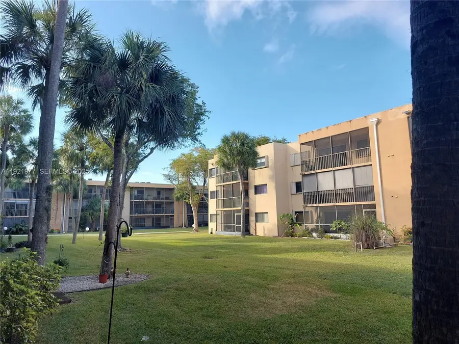 8415 SW 107th Ave #255W, Miami, FL 33173 - Image #2