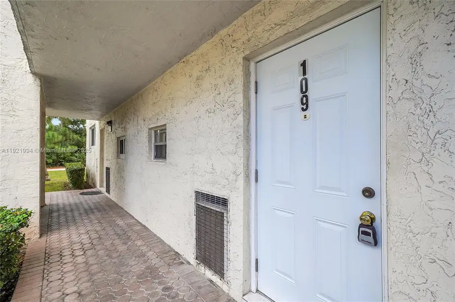 8940 S Hollybrook Blvd #109, Pembroke Pines, FL 33025 - Image #2