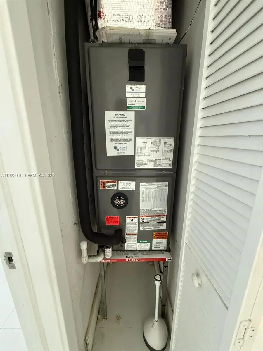 2340 Jamaica Dr, Miramar, FL 33023 - Image #3