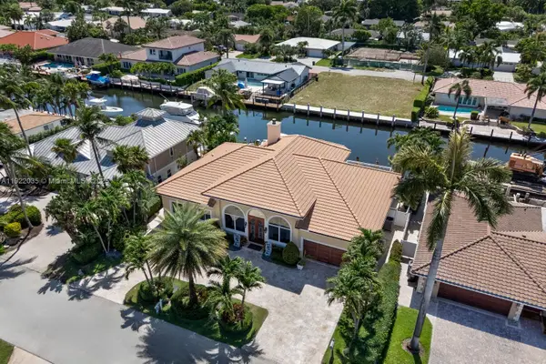 4241 NE 23 Terrace, Lighthouse Point, FL 33064